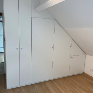Sous-pentes-espace-placard-6